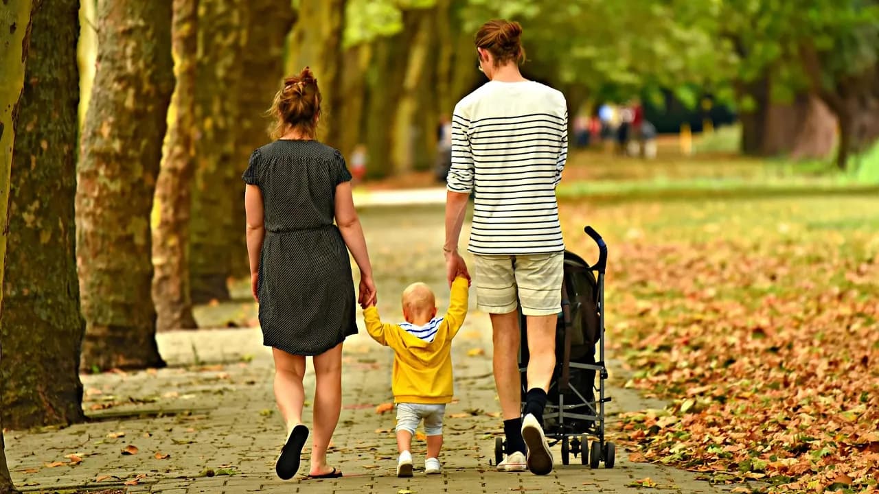 5 Carrier and Stroller Gifts Ideas for Parents