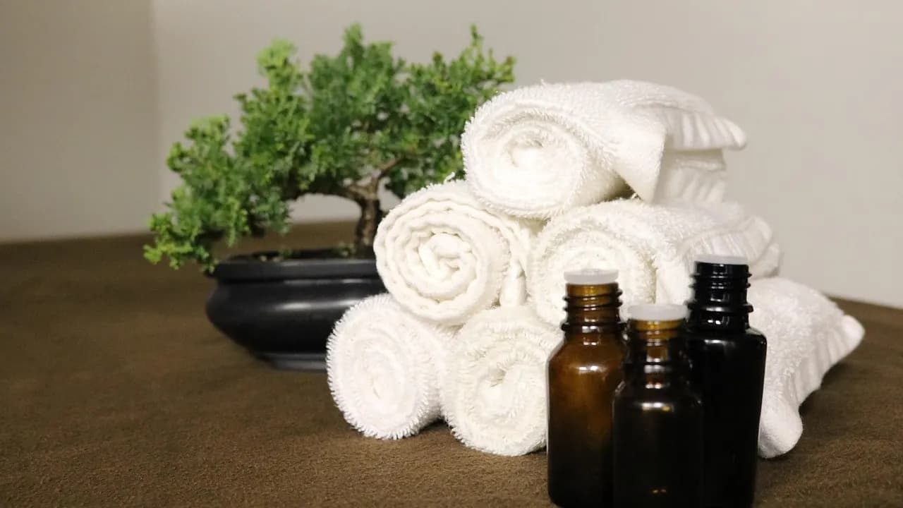 5 Essential Beauty and Self-Care Gifts for a Pampered Routine in 2025