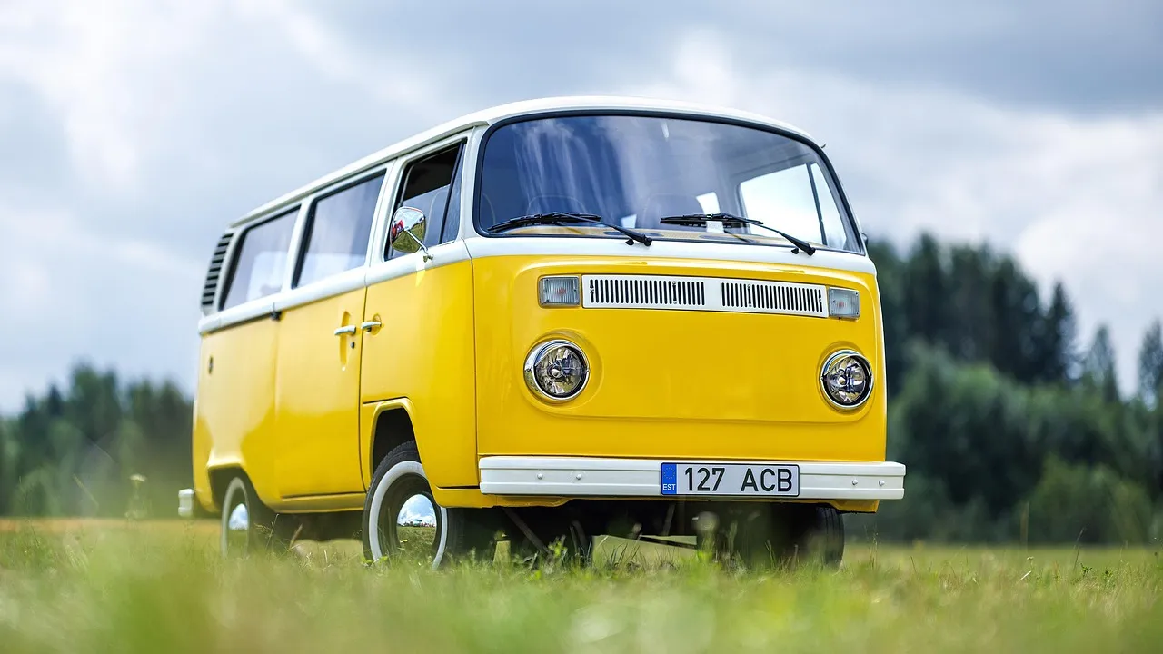 5 Nostalgic and Creative Gift Ideas for the Modern Host in 2025