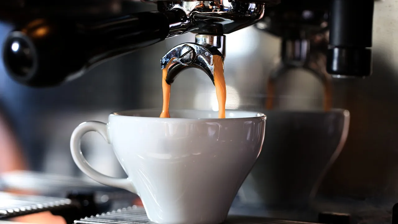 Coffee Lovers Rejoice: Perfect Gifts for Caffeine Addicts
